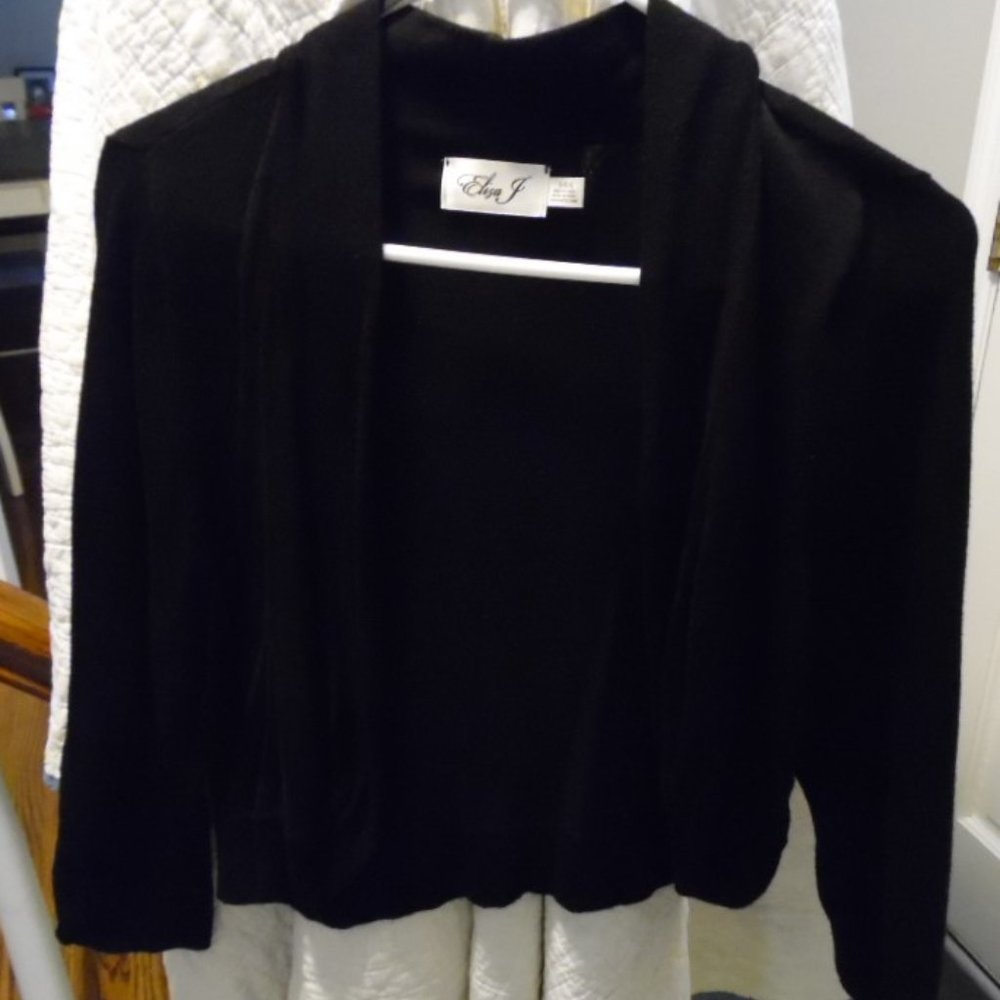 Eliza J Cropped Coverlet